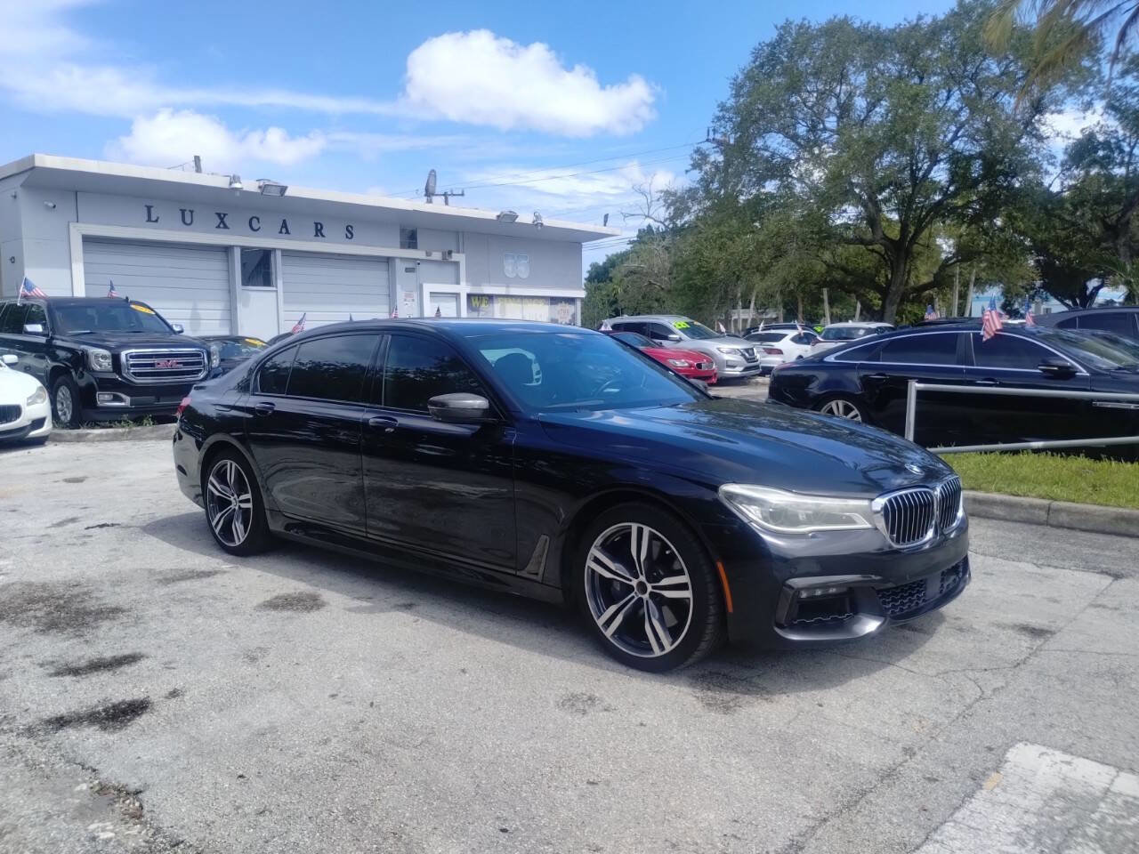 Used 2016 BMW 750i image 22