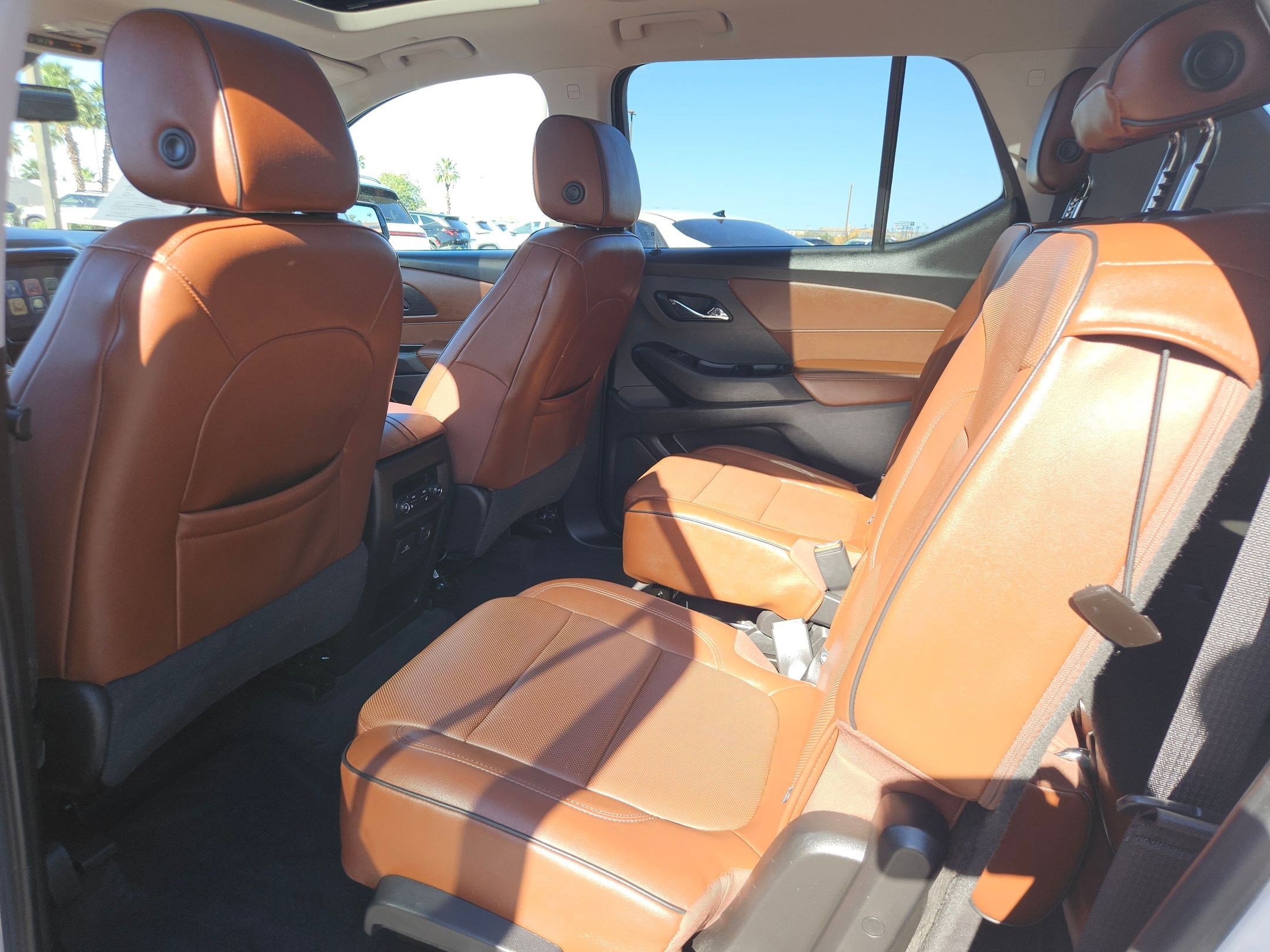 Used 2018 Chevrolet Traverse High Country AWD/4WD image 21