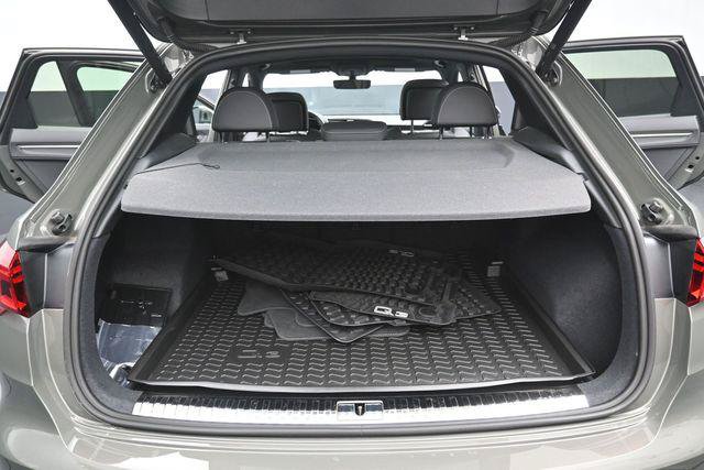 Used 2025 Audi Q3 2.0T Premium AWD/4WD image 32