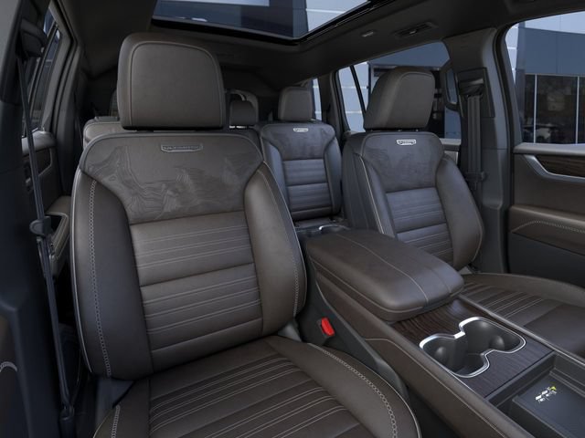 New 2026 GMC Acadia Denali Ultimate w/ LPO, Floor Liner Package AWD/4WD image 16