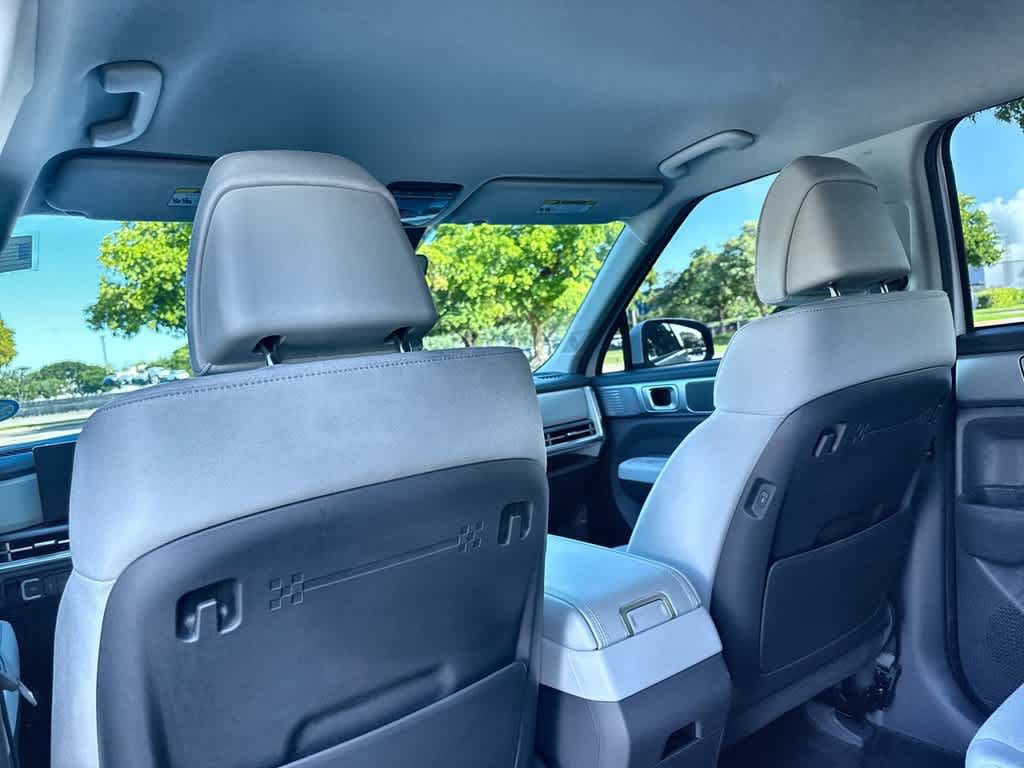 Used 2026 Hyundai Santa Fe SE FWD image 23