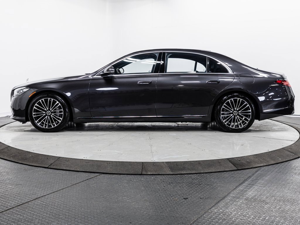 Used 2023 Mercedes-Benz S 580e 4MATIC Sedan image 4