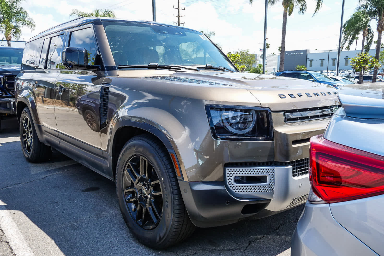 Used 2024 Land Rover Defender 130 S image 6