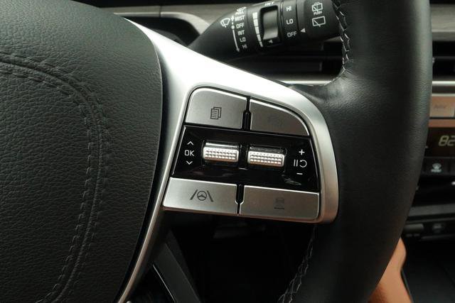 Used 2025 Kia Telluride EX X-Line AWD/4WD image 14