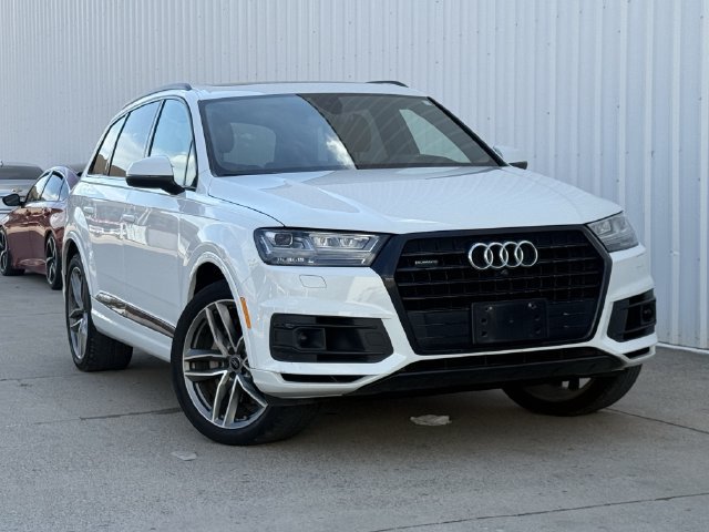 Used 2017 Audi Q7 3.0T Prestige AWD/4WD image 2