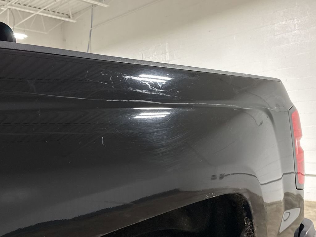 Used 2018 Chevrolet Silverado 2500 LT w/ Midnight Edition image 36