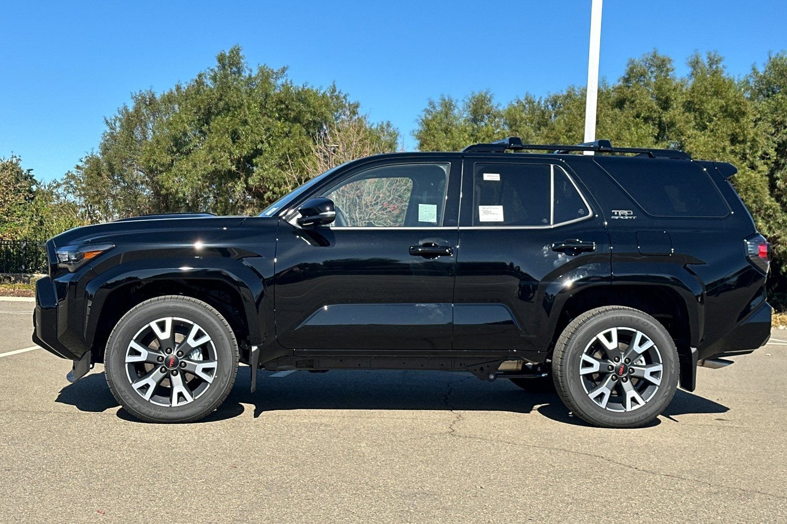 New 2025 Toyota 4Runner TRD Sport Premium AWD/4WD image 9