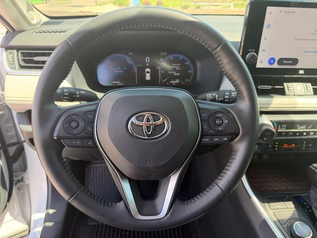 Used 2023 Toyota RAV4 Limited w/ Limited Grade Weather Package AWD/4WD image 15