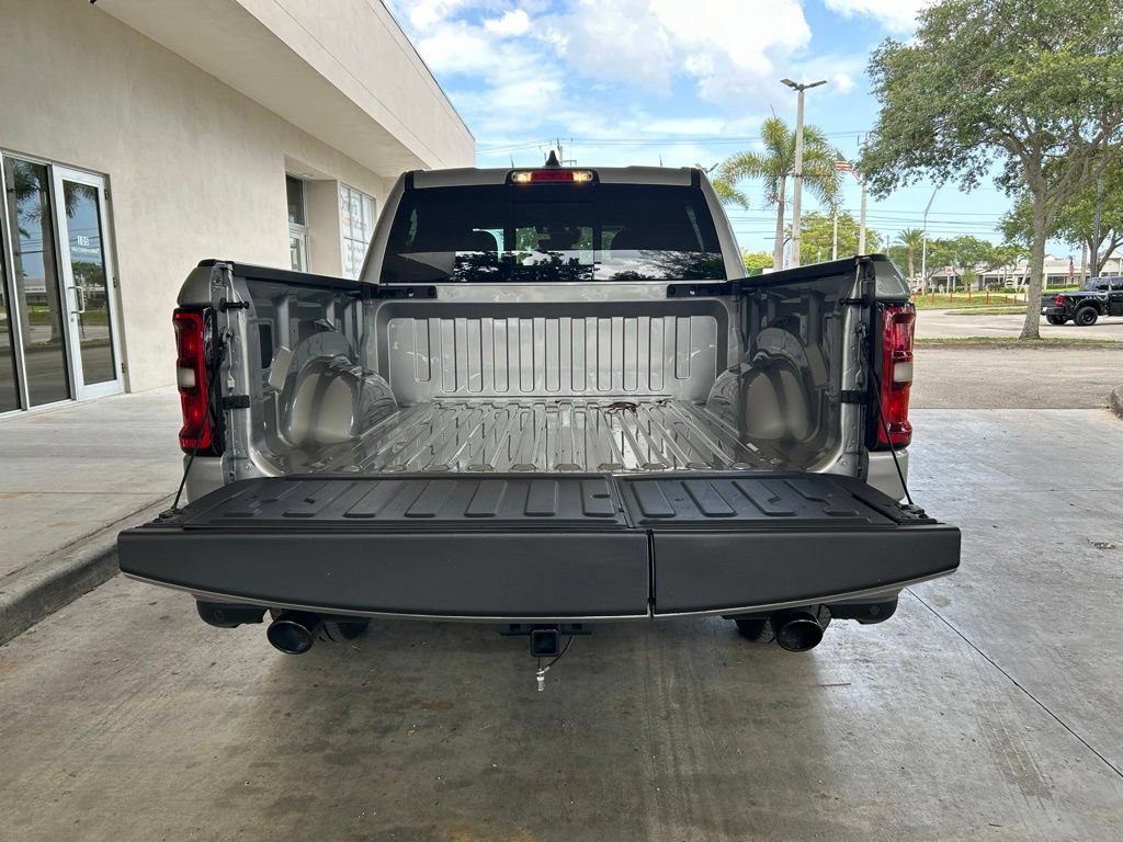 Used 2025 RAM 1500 Big Horn AWD/4WD image 35
