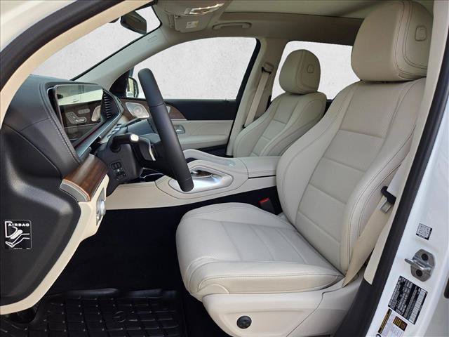 Certified 2026 Mercedes-Benz GLS 450 4MATIC image 4