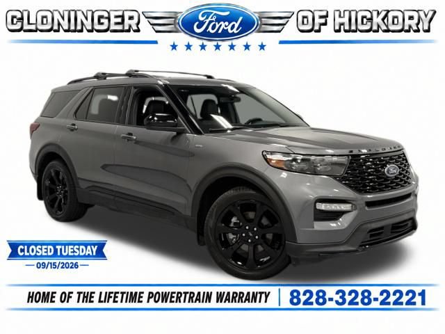 Used 2024 Ford Explorer ST-Line w/ Class IV Trailer Tow Package RWD video 1