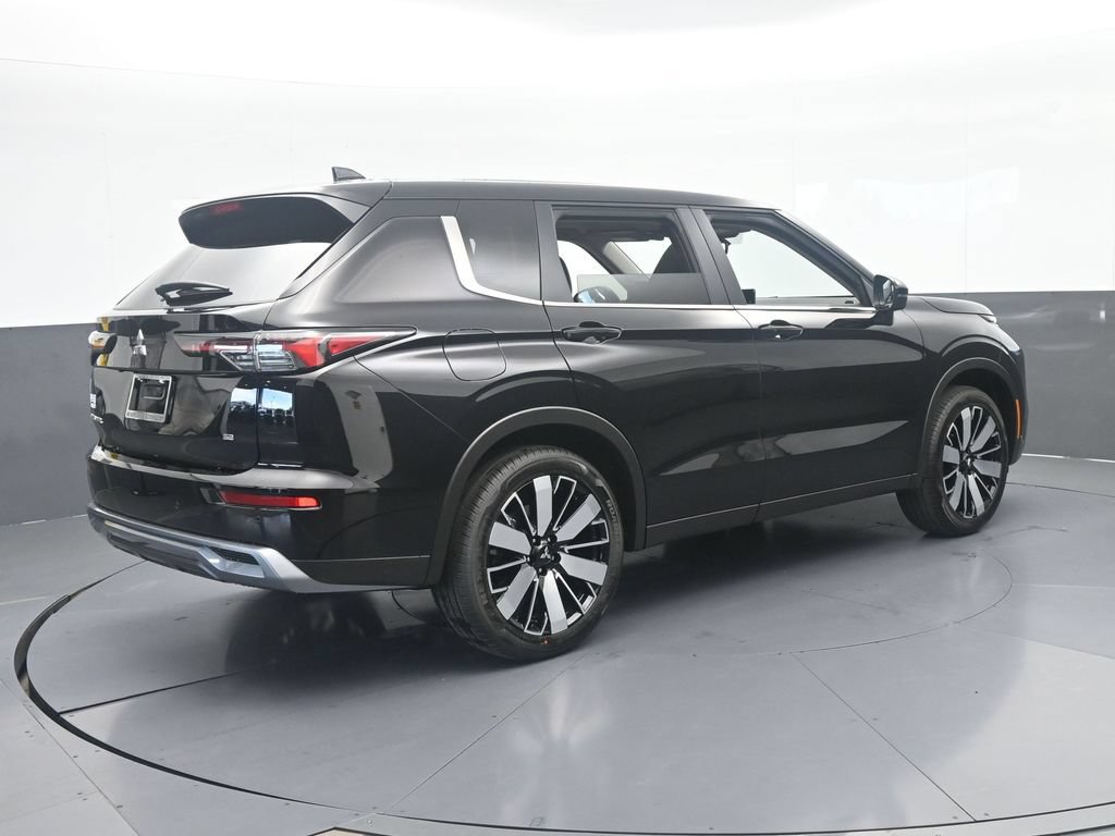 New 2026 Mitsubishi Outlander SE FWD image 6