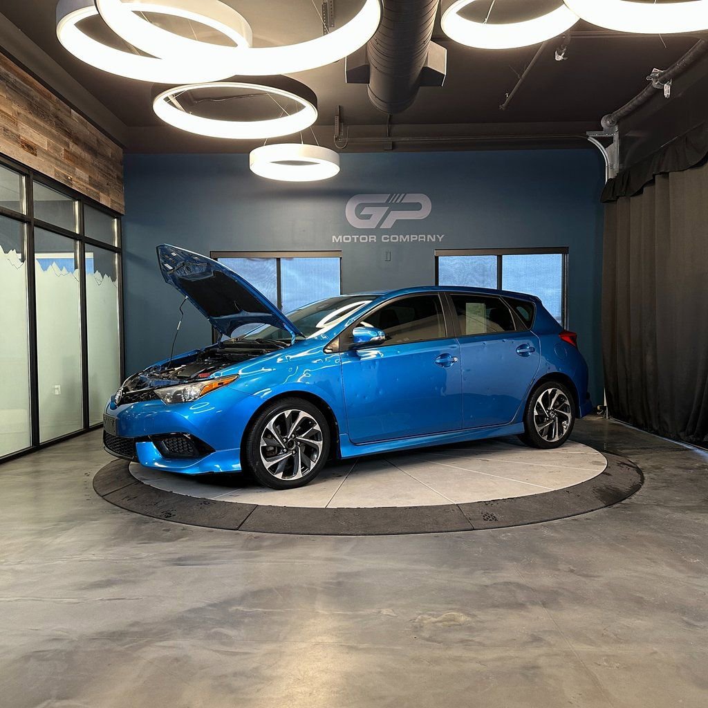 Used 2017 Toyota Corolla iM image 23