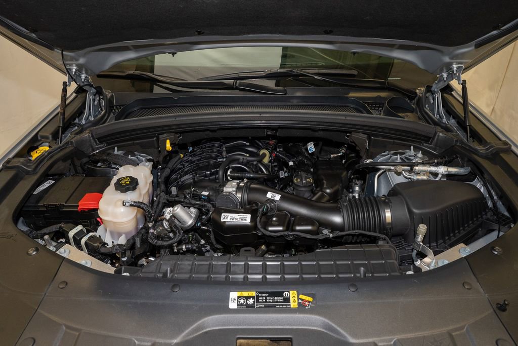 Used 2023 Jeep Grand Cherokee Altitude image 22