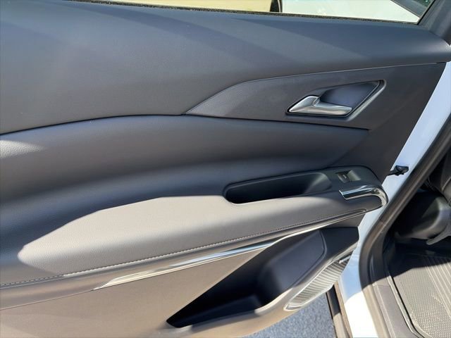 New 2026 Chevrolet Traverse High Country w/ LPO, Floor Liner Package image 12