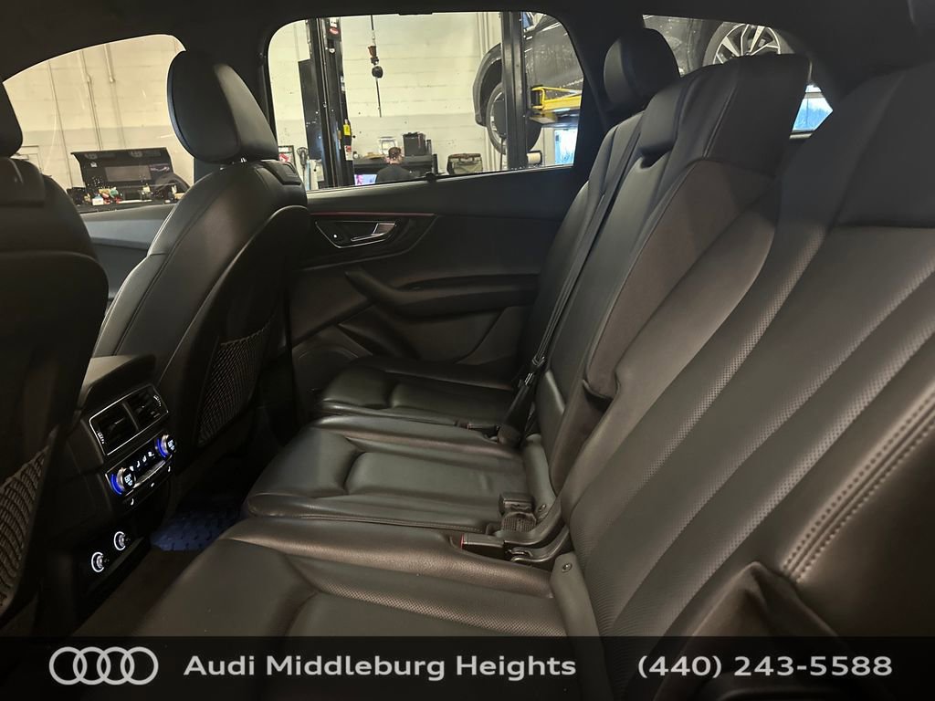 Used 2019 Audi Q7 3.0T Prestige w/ Prestige Package image 34