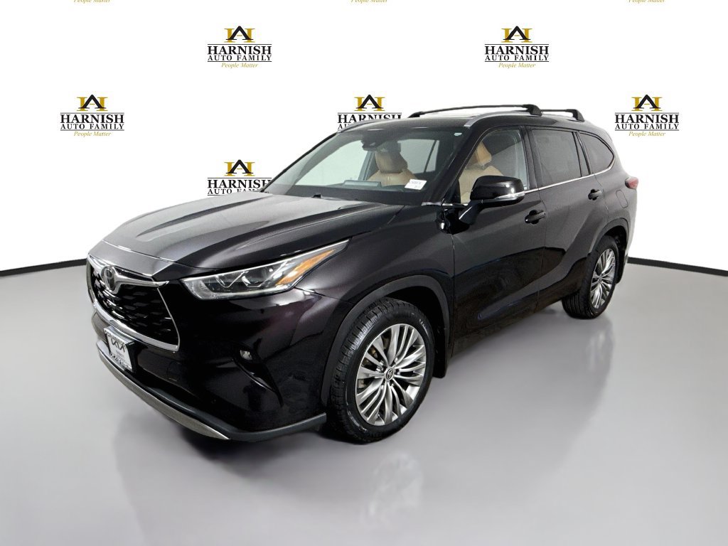 Used 2020 Toyota Highlander Platinum AWD/4WD image 3