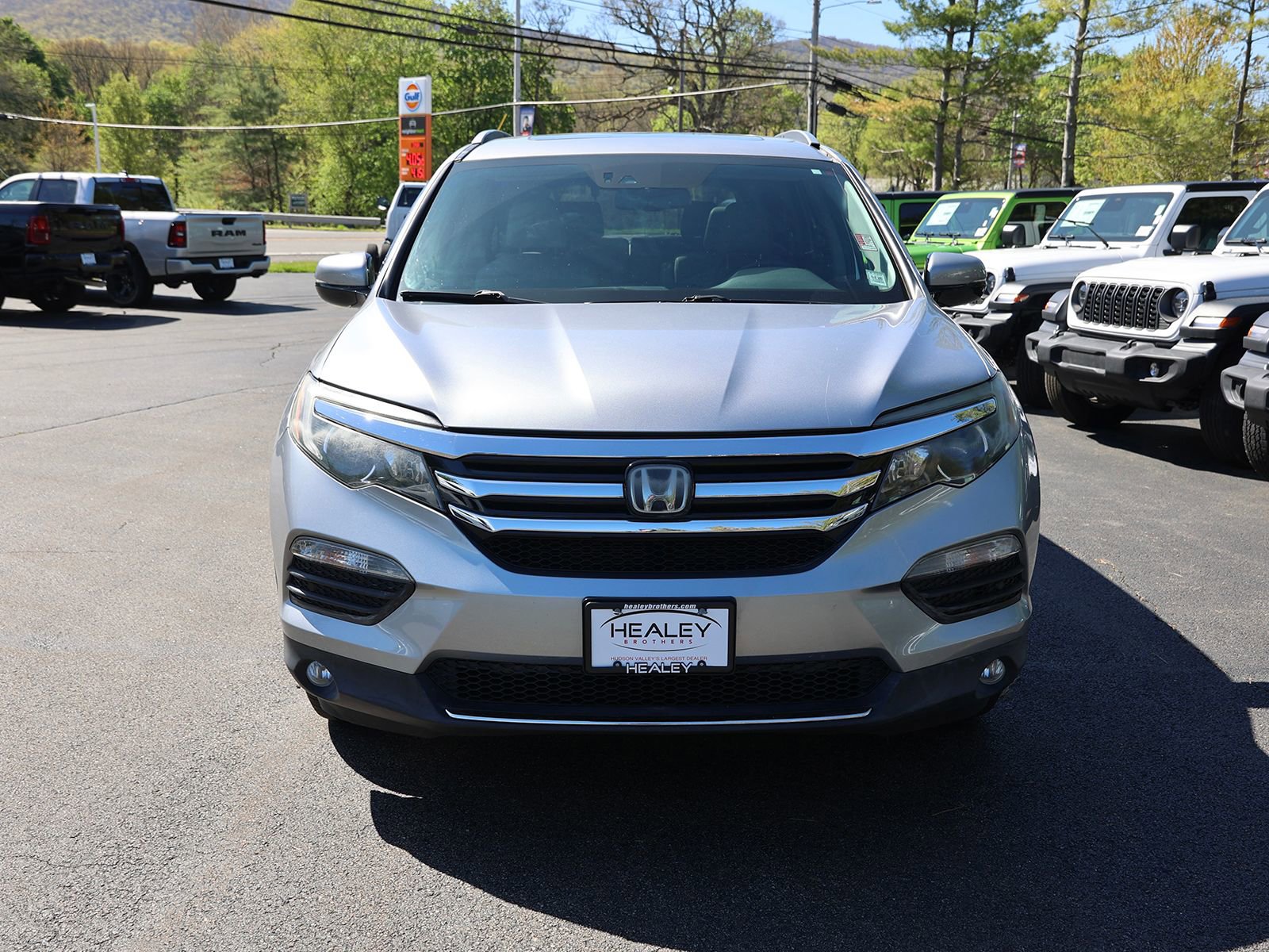 Used 2017 Honda Pilot Elite image 2