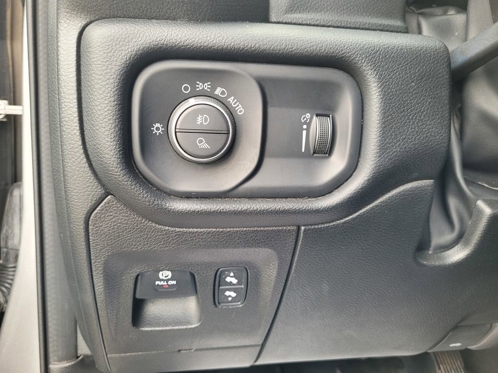 Used 2022 RAM 1500 Big Horn AWD/4WD image 24