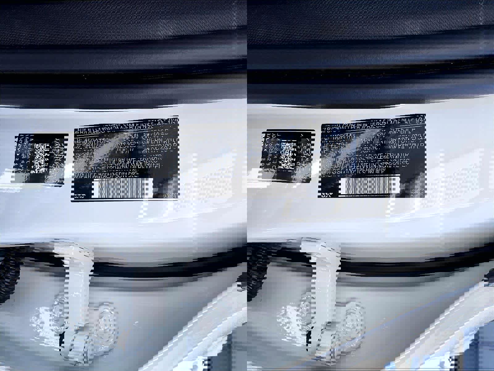 New 2026 Volvo XC60 B5 Plus w/ Climate Package image 35