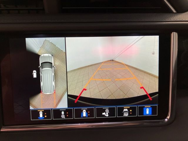 Used 2024 GMC Yukon Denali image 17