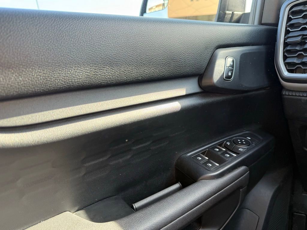 Used 2024 Ford Ranger XL image 11