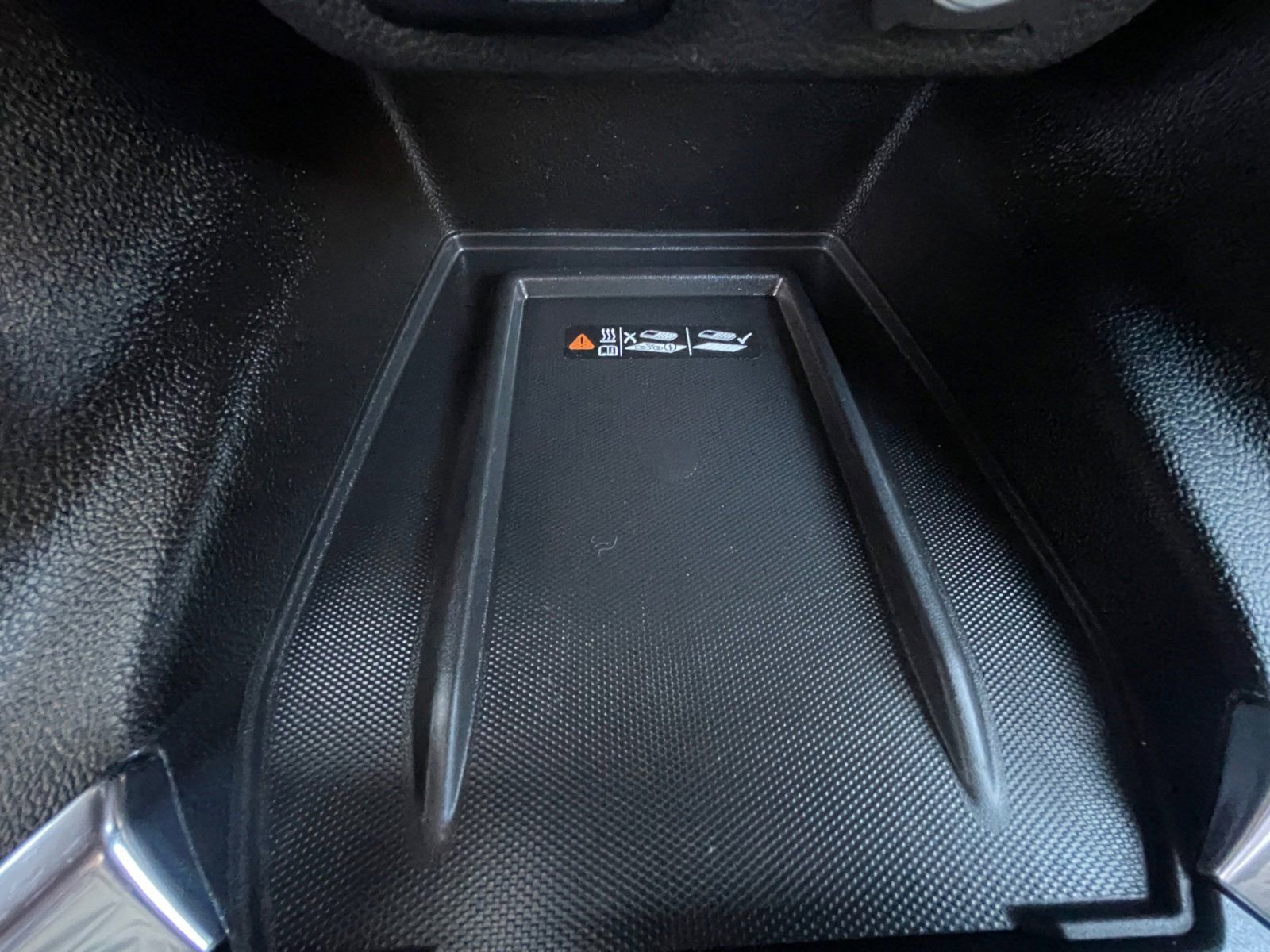 Used 2023 Chevrolet Traverse Premier w/ LPO, Cargo Package image 23