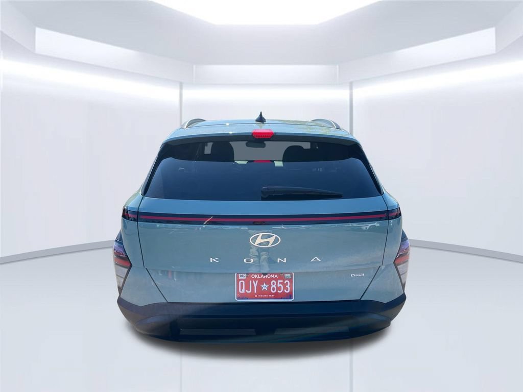 Used 2025 Hyundai Kona SEL AWD/4WD image 4