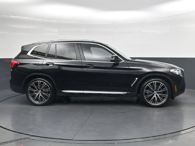 Used 2024 BMW X3 sDrive30i w/ Premium Package w/ZPA RWD image 3