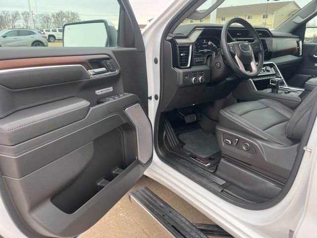 Used 2024 GMC Sierra 1500 Denali w/ Denali Reserve Package image 12