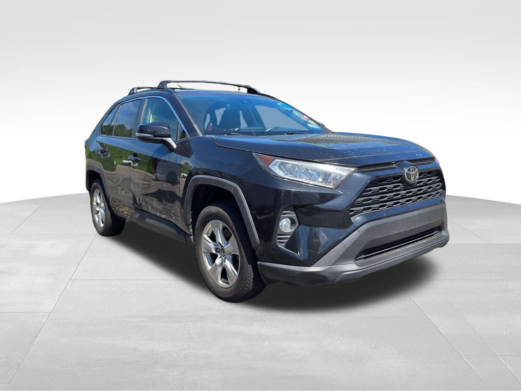 Used 2020 Toyota RAV4 XLE AWD/4WD image 8