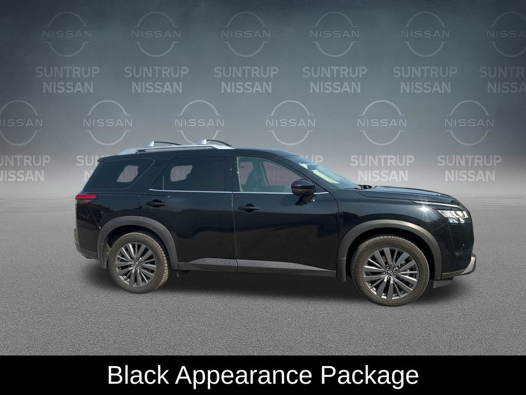 Used 2024 Nissan Pathfinder SL w/ SL Premium Package AWD/4WD image 8