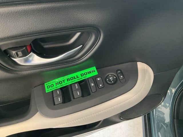 New 2026 Honda HR-V LX image 5
