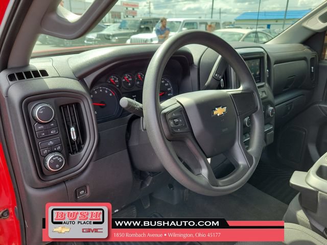 Used 2020 Chevrolet Silverado 1500 Custom w/ Custom Value Package AWD/4WD image 17