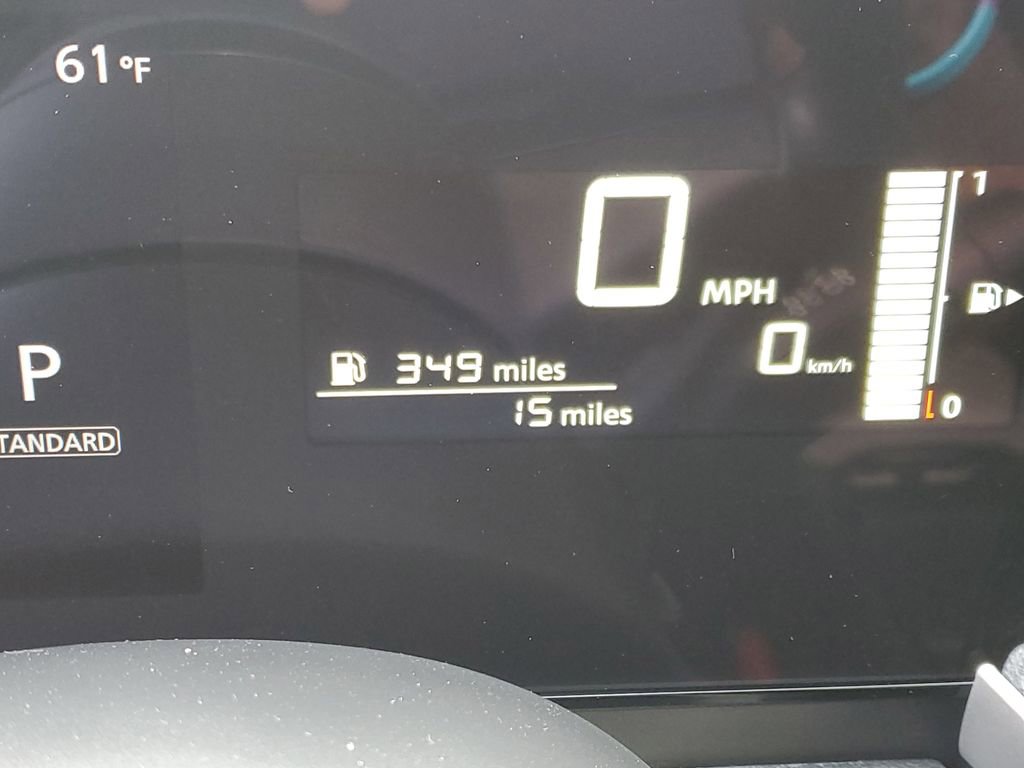 Used 2025 Nissan Kicks SV image 19