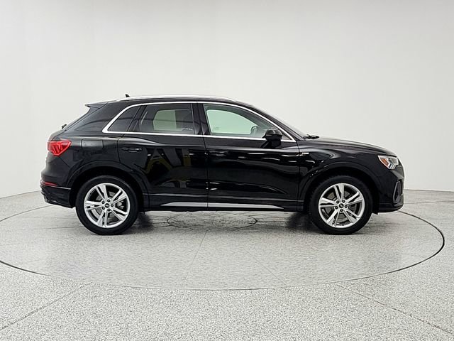 Used 2022 Audi Q3 2.0T Premium Plus AWD/4WD image 4
