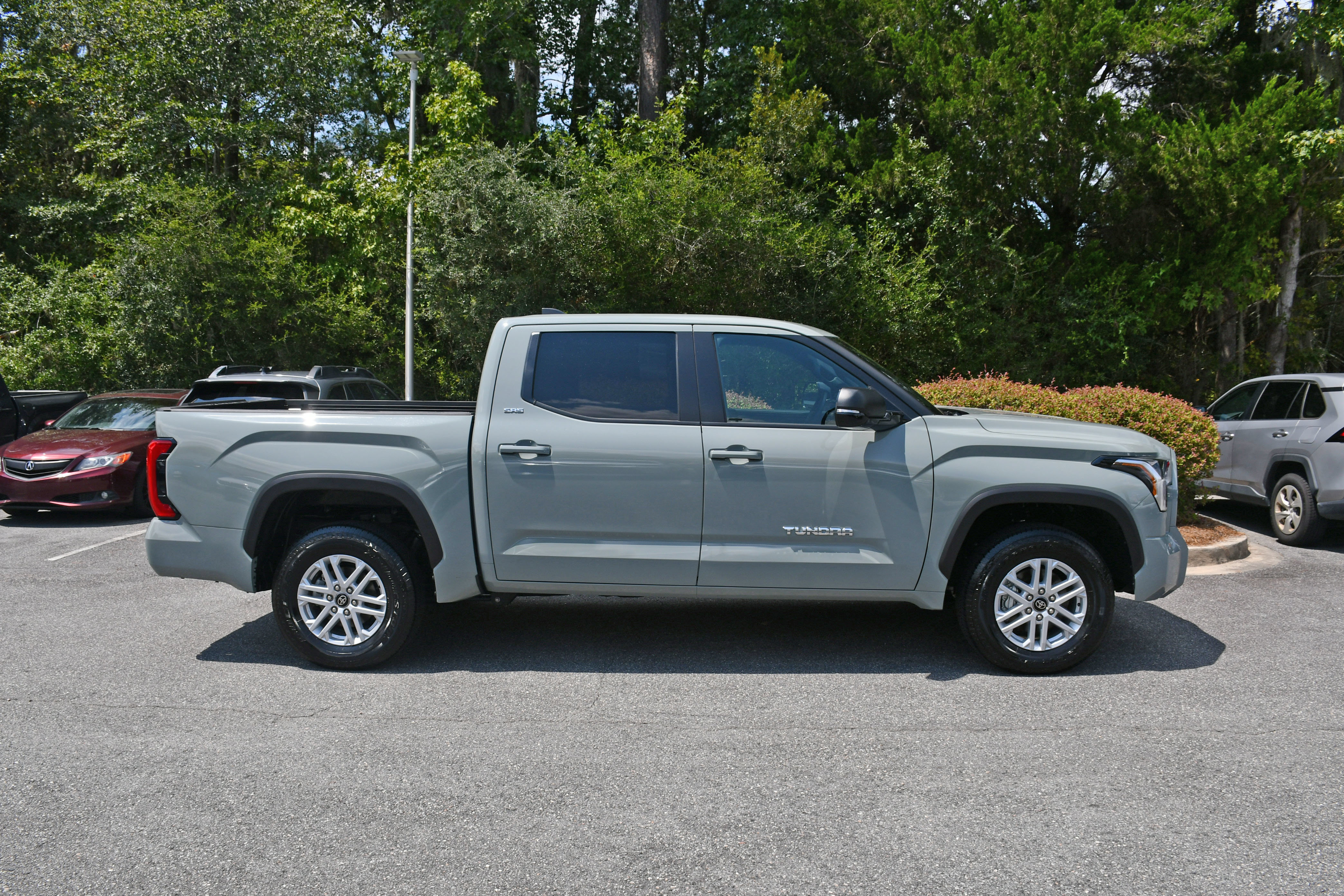 Certified 2026 Toyota Tundra SR5 w/ SR5 Premium Package AWD/4WD image 5