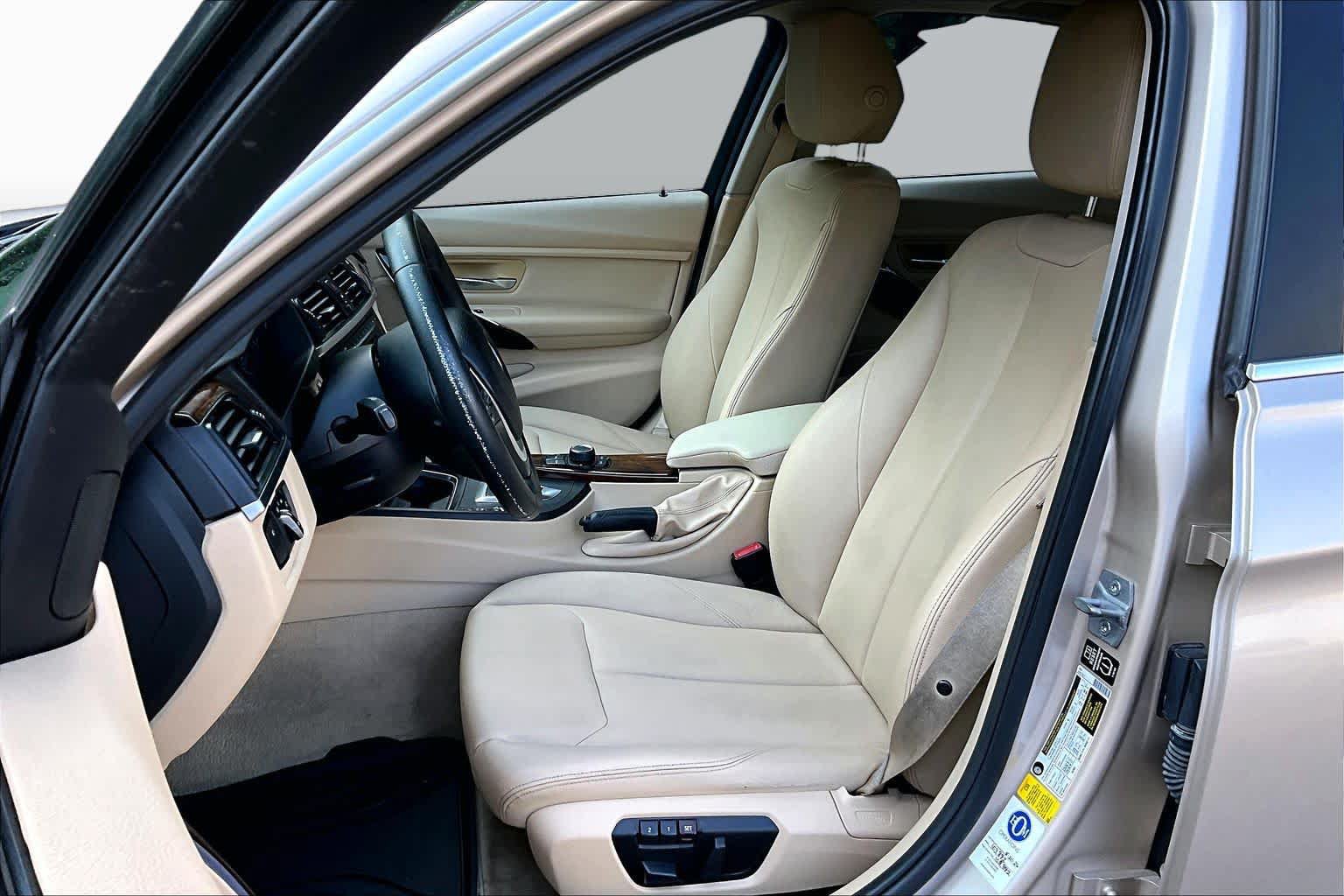 Used 2015 BMW 328i Sedan RWD image 8