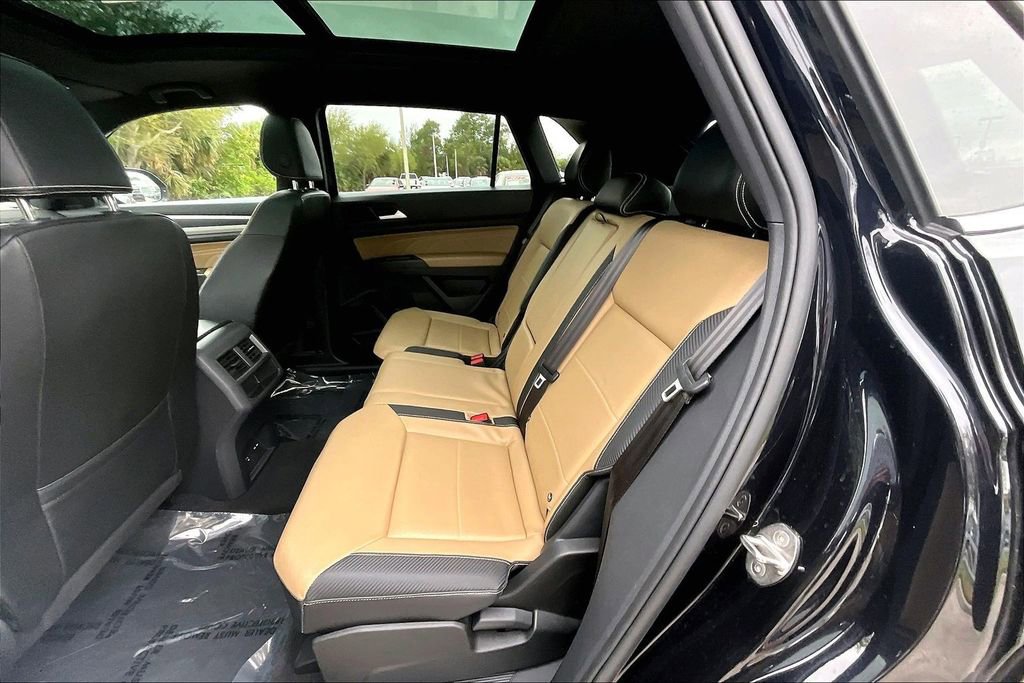 Certified 2023 Volkswagen Atlas Cross Sport SEL image 17