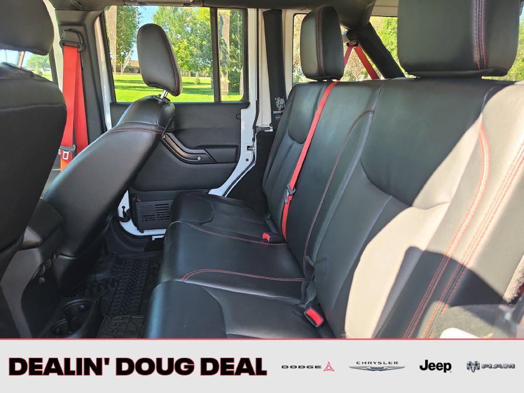 Used 2017 Jeep Wrangler Unlimited Rubicon AWD/4WD image 25