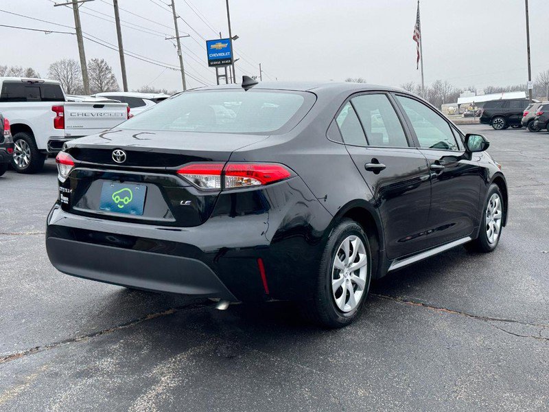 Used 2025 Toyota Corolla LE image 5