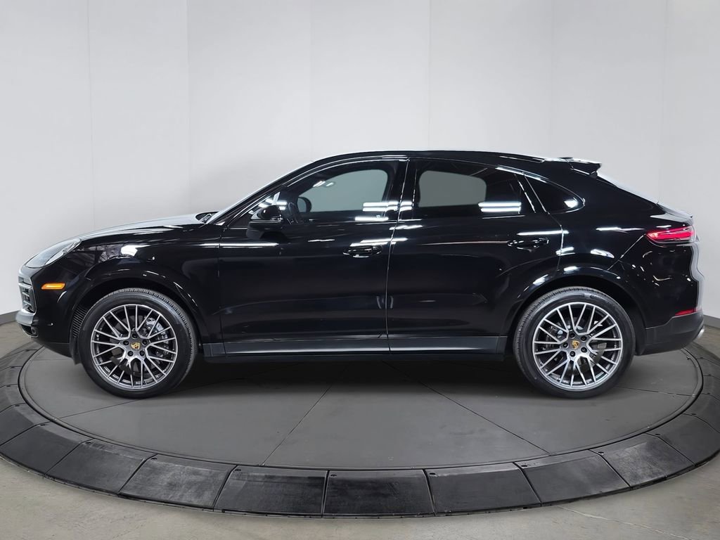 Certified 2021 Porsche Cayenne Coupe image 2