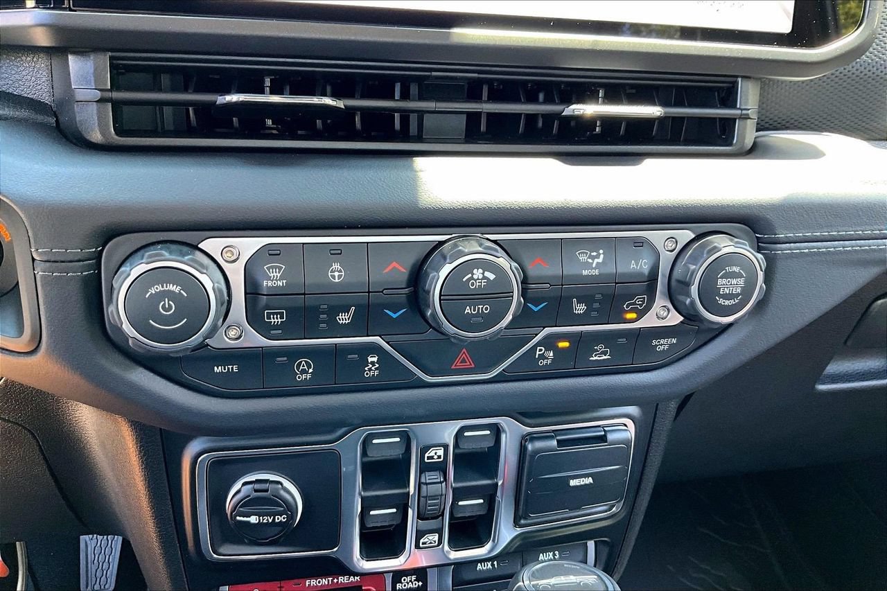 New 2026 Jeep Gladiator Rubicon AWD/4WD image 15