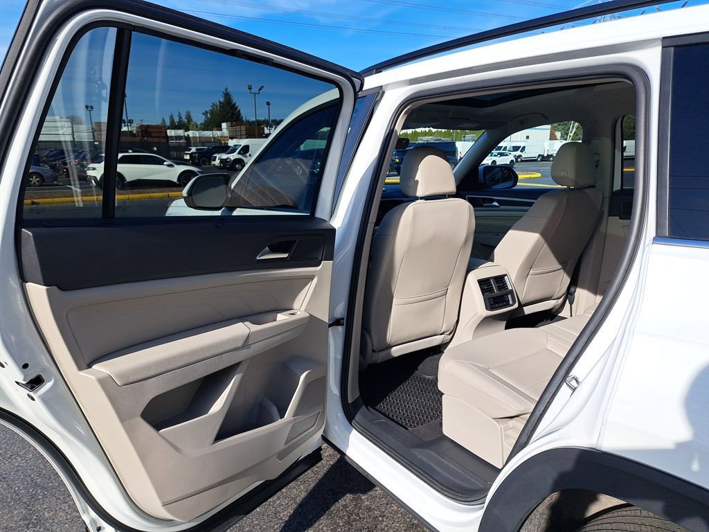 Used 2023 Volkswagen Atlas SE AWD/4WD image 13