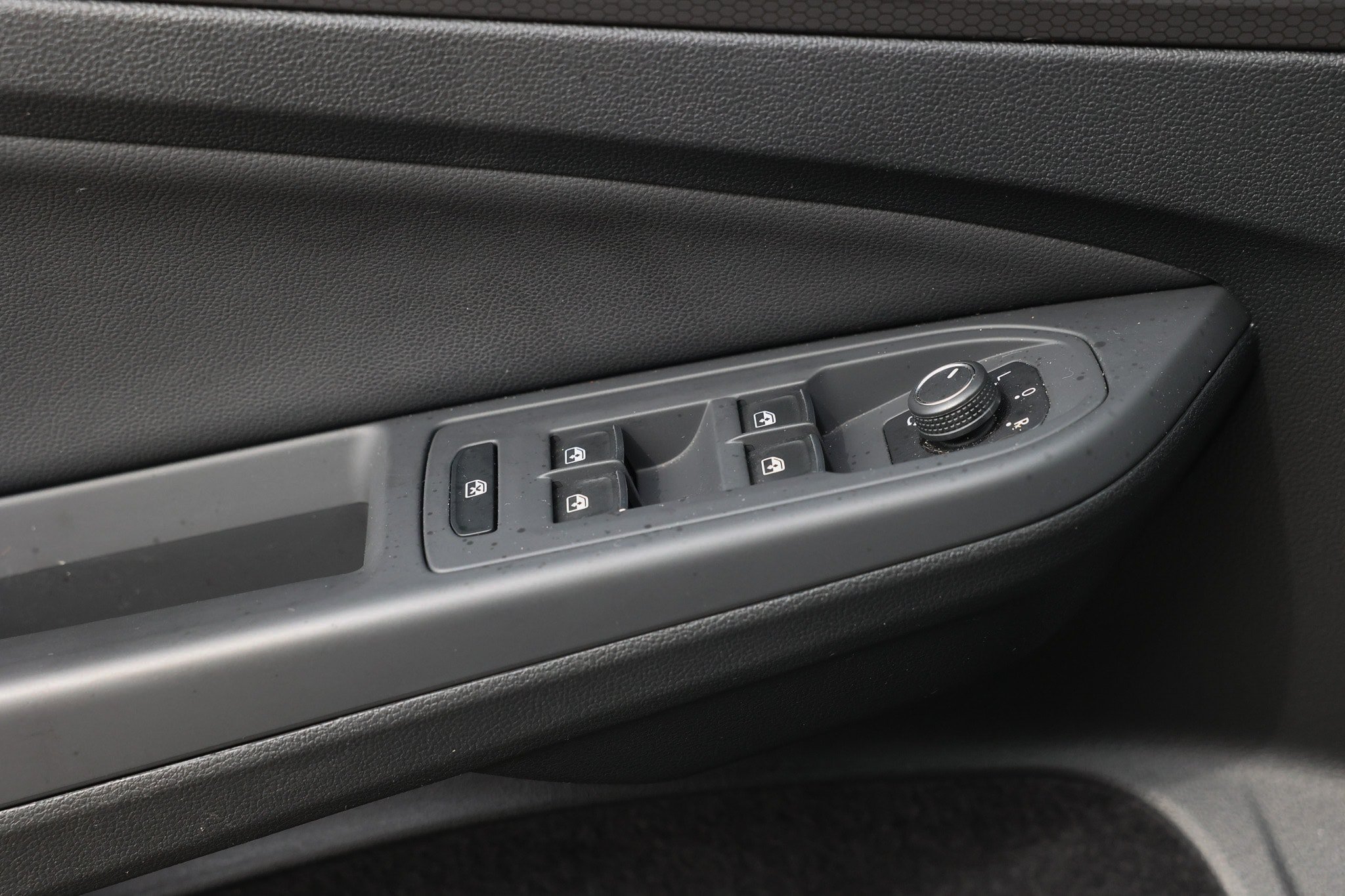 Used 2024 Volkswagen GTI SE FWD image 48