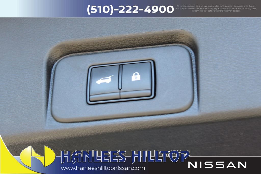 Used 2025 Nissan Rogue SV FWD image 11