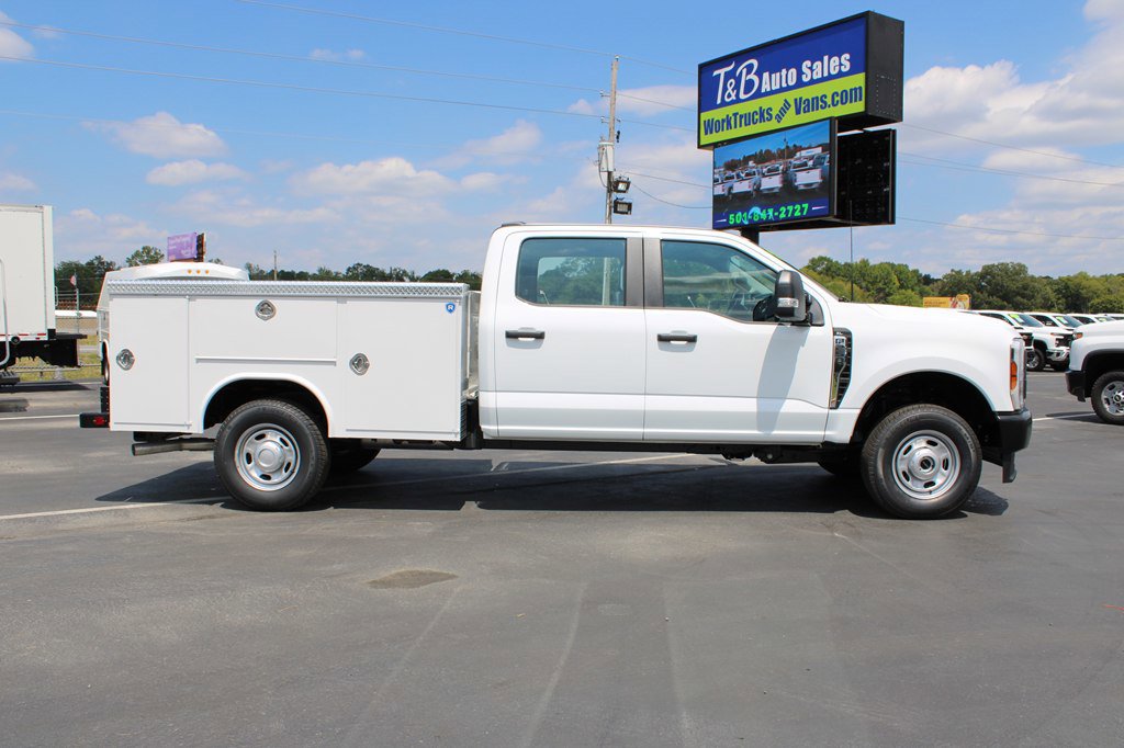 Used 2025 Ford F250 XL image 9