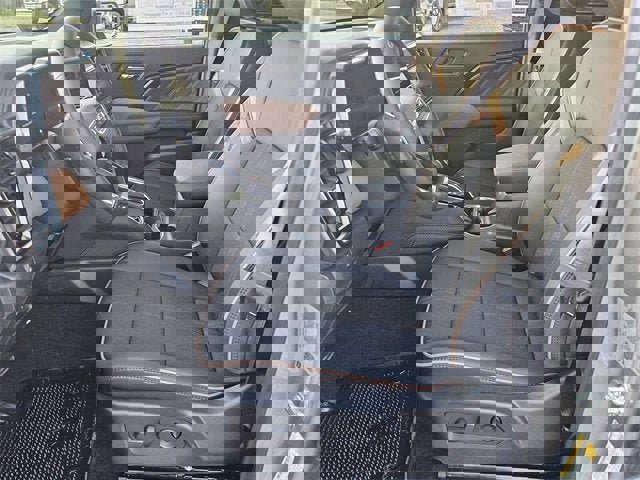 New 2026 GMC Canyon AT4 image 9