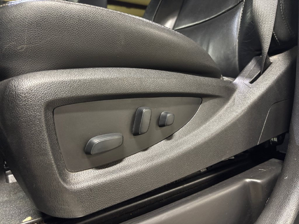 Used 2019 Chevrolet Silverado 2500 LTZ w/ Duramax Plus Package AWD/4WD image 31