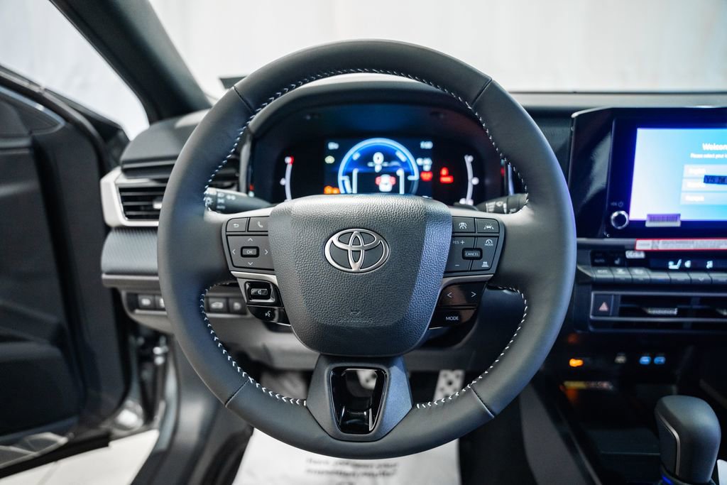 New 2026 Toyota Camry SE image 30